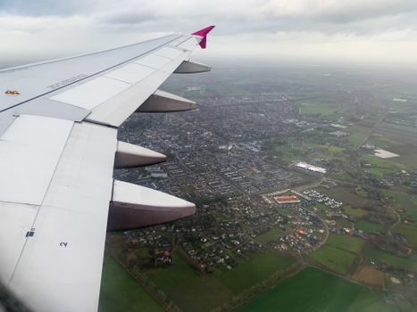 Spaarpas en kassabon op tafel als illustratie van airmiles, waarde van punten en consumentenpsychologie in Nijkerk
